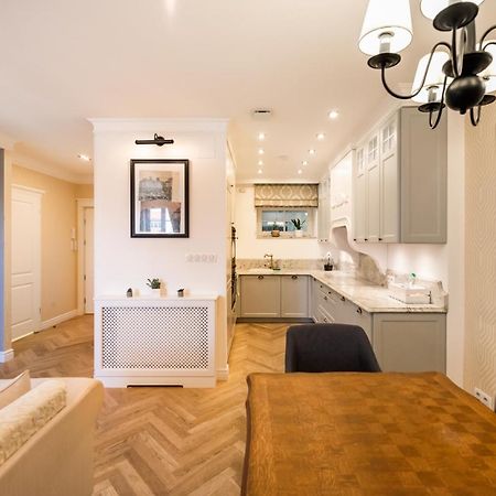 Lovely Apartment In The Heart Of Warsaw Ngoại thất bức ảnh