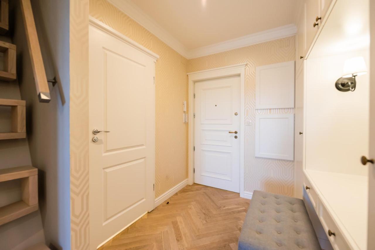 Lovely Apartment In The Heart Of Warsaw Ngoại thất bức ảnh