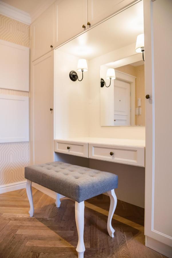 Lovely Apartment In The Heart Of Warsaw Ngoại thất bức ảnh