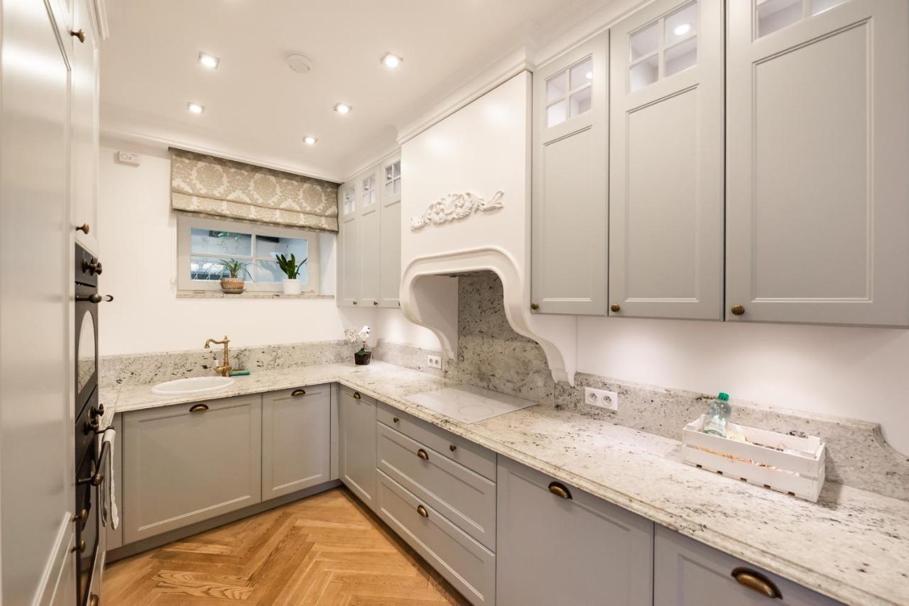 Lovely Apartment In The Heart Of Warsaw Ngoại thất bức ảnh